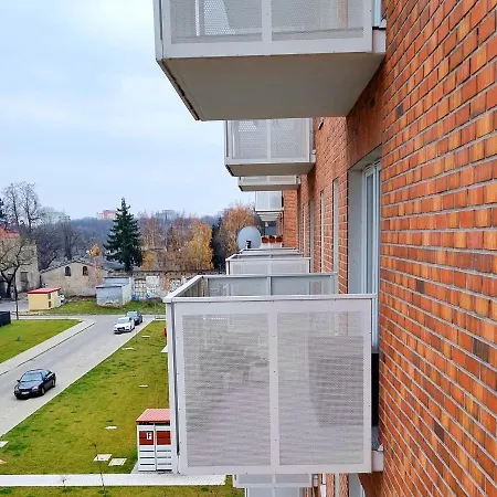 Apple - Wroblewskiego Prywatne Miejsce Parkingowe Лодзь