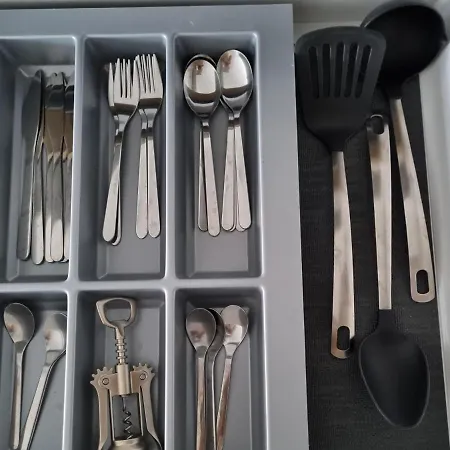 Apple - Wroblewskiego Prywatne Miejsce Parkingowe *