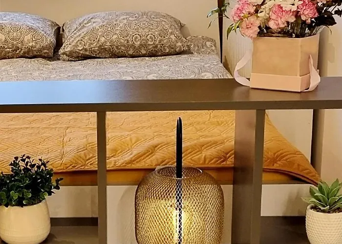 Apple - Wroblewskiego Prywatne Miejsce Parkingowe *